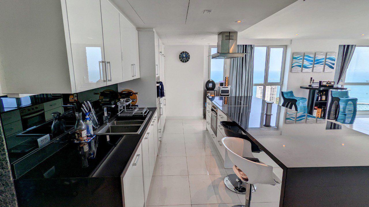 PBRE Asia Pacific Co., Ltd Agency's Amazing Sea Views Amari Residence for Rent 14