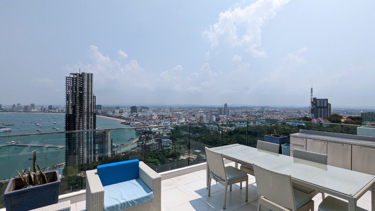PBRE Asia Pacific Co., Ltd Agency's Amazing Sea Views Amari Residence for Rent 3