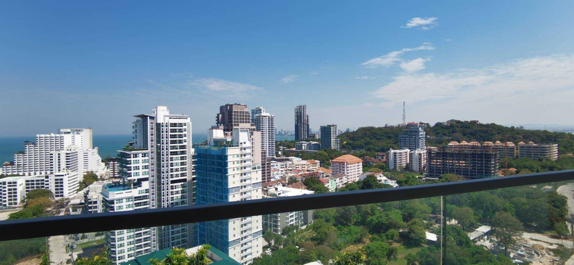 PBRE Asia Pacific Co., Ltd Agency's 1 Bed The Peak Towers for Sale in Pratumnak 1