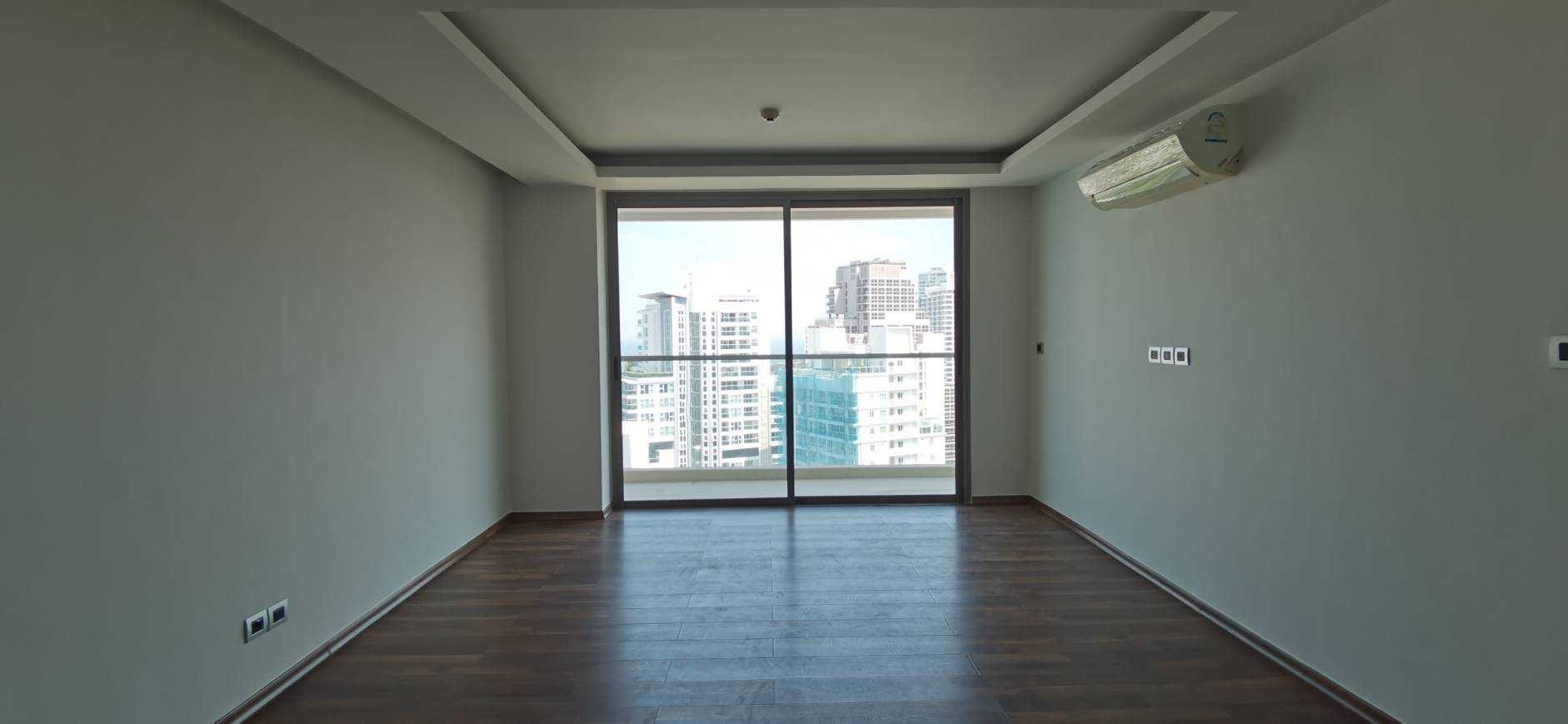 PBRE Asia Pacific Co., Ltd Agency's 1 Bed The Peak Towers for Sale in Pratumnak 8