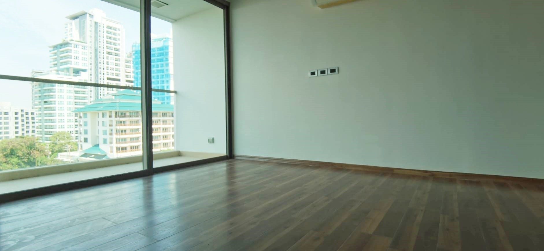 PBRE Asia Pacific Co., Ltd Agency's Studio in The Peak Towers for Sale 6