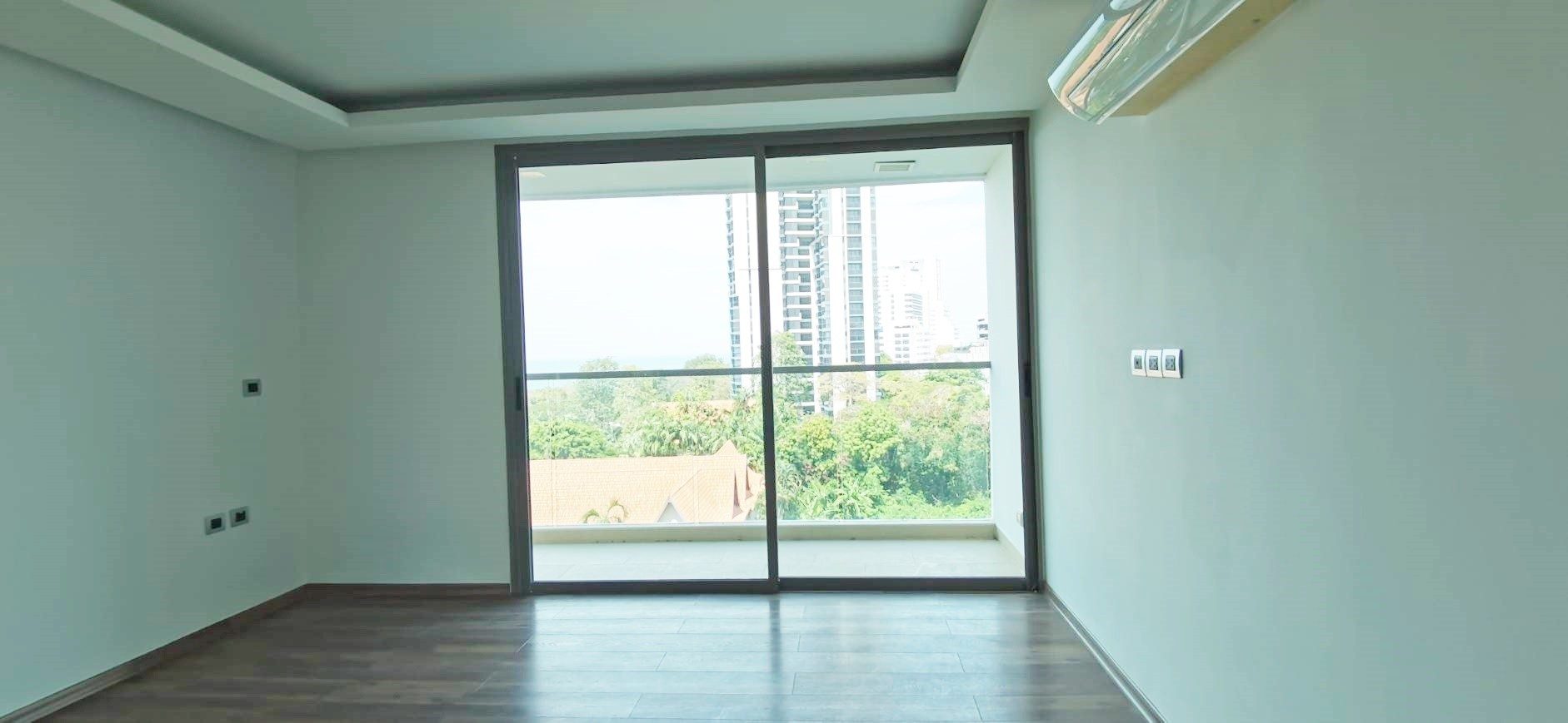 PBRE Asia Pacific Co., Ltd Agency's Studio in The Peak Towers for Sale 3