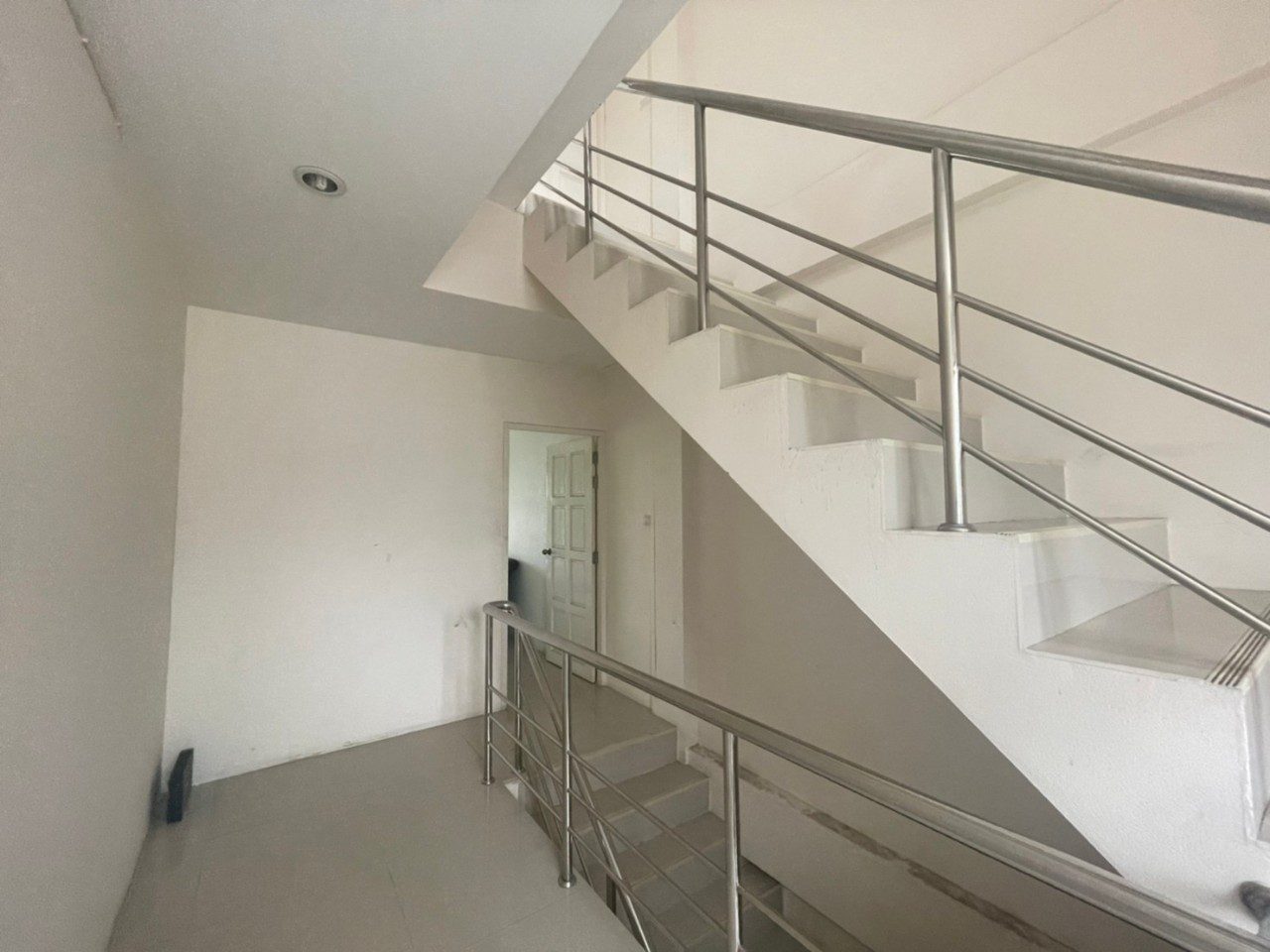 PBRE Asia Pacific Co., Ltd Agency's 3 Storey Shop House For Sale in East Pattaya 7