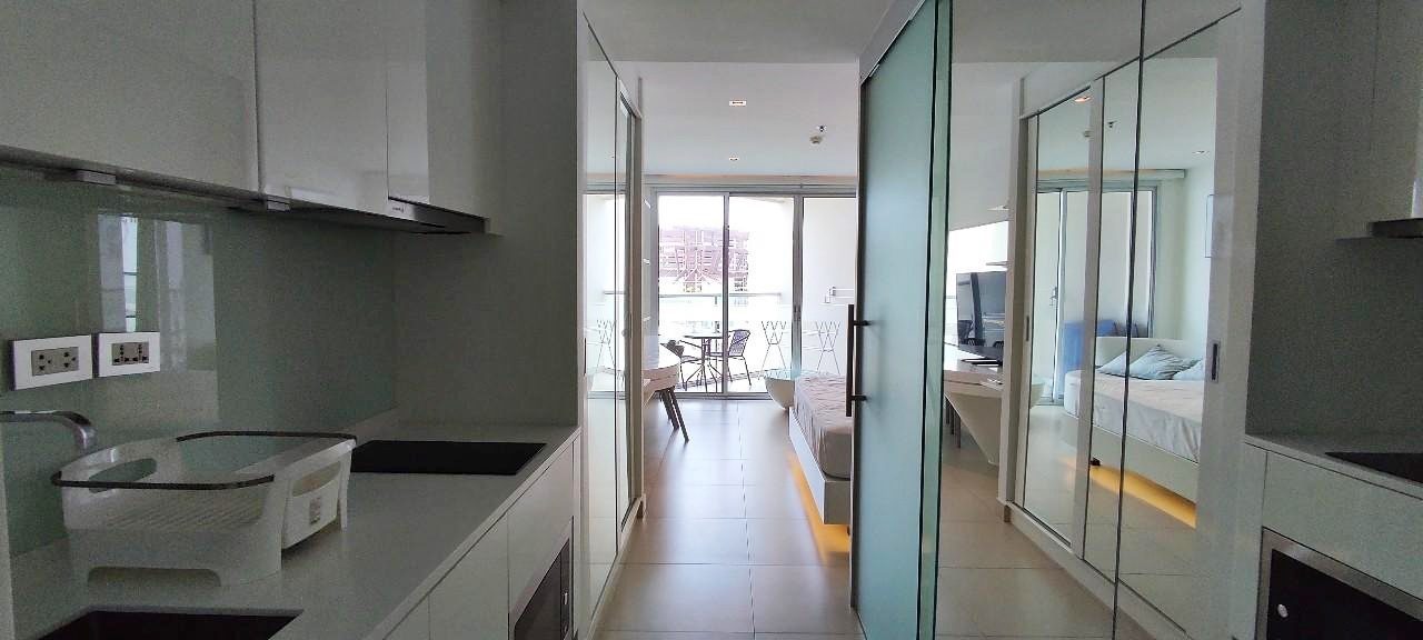 PBRE Asia Pacific Co., Ltd Agency's Fully Furnished Sands Condo Pattaya for Rent 9