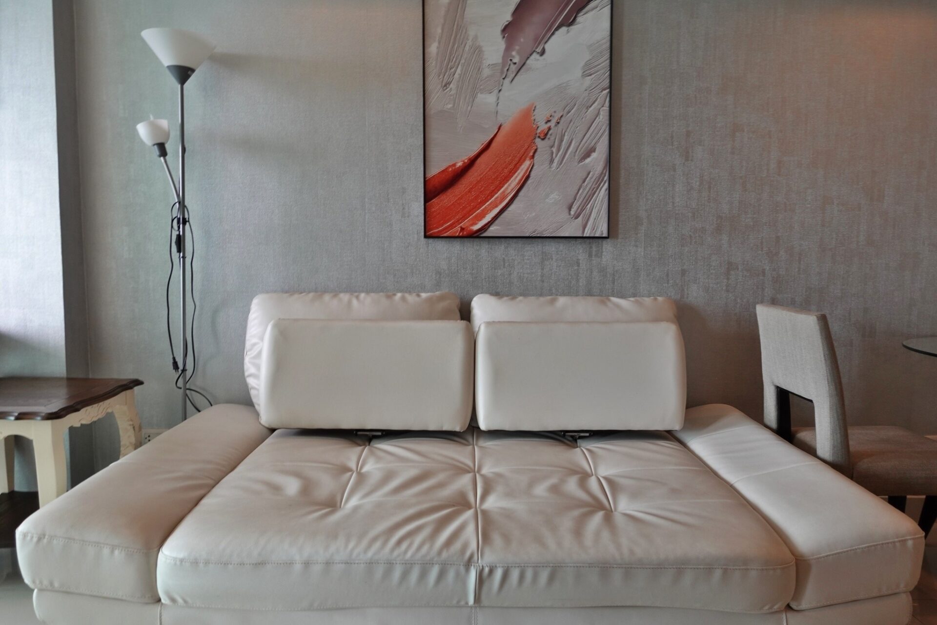 PBRE Asia Pacific Co., Ltd Agency's Cosy Beach Views Condo for Rent Full Furniture 4