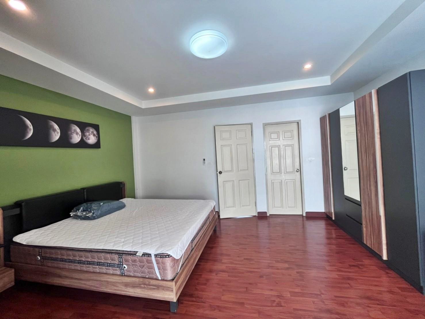 PBRE Asia Pacific Co., Ltd Agency's 4 Bedrooms Townhome in Thepprasit for Sale 22