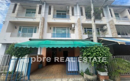 东芭堤雅 4 卧室房屋出售, PBRE Thailand Property